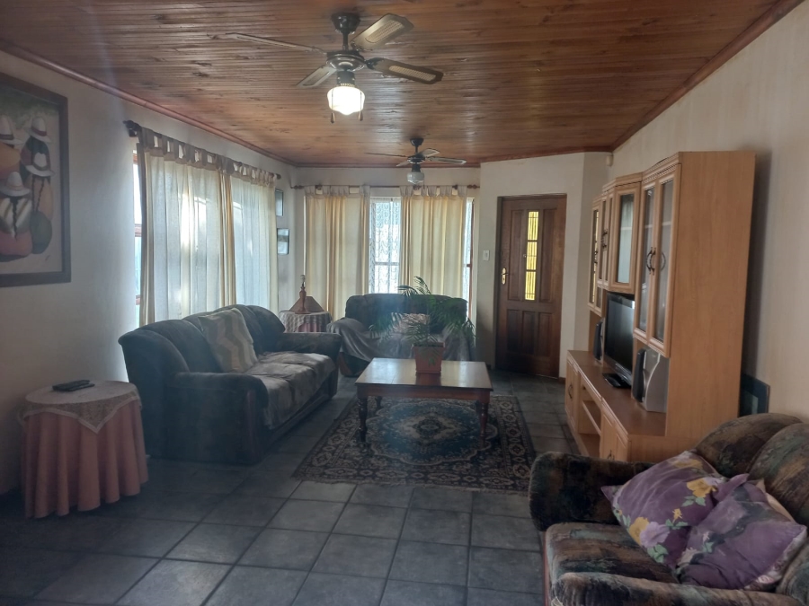 3 Bedroom Property for Sale in Gansbaai Central Western Cape